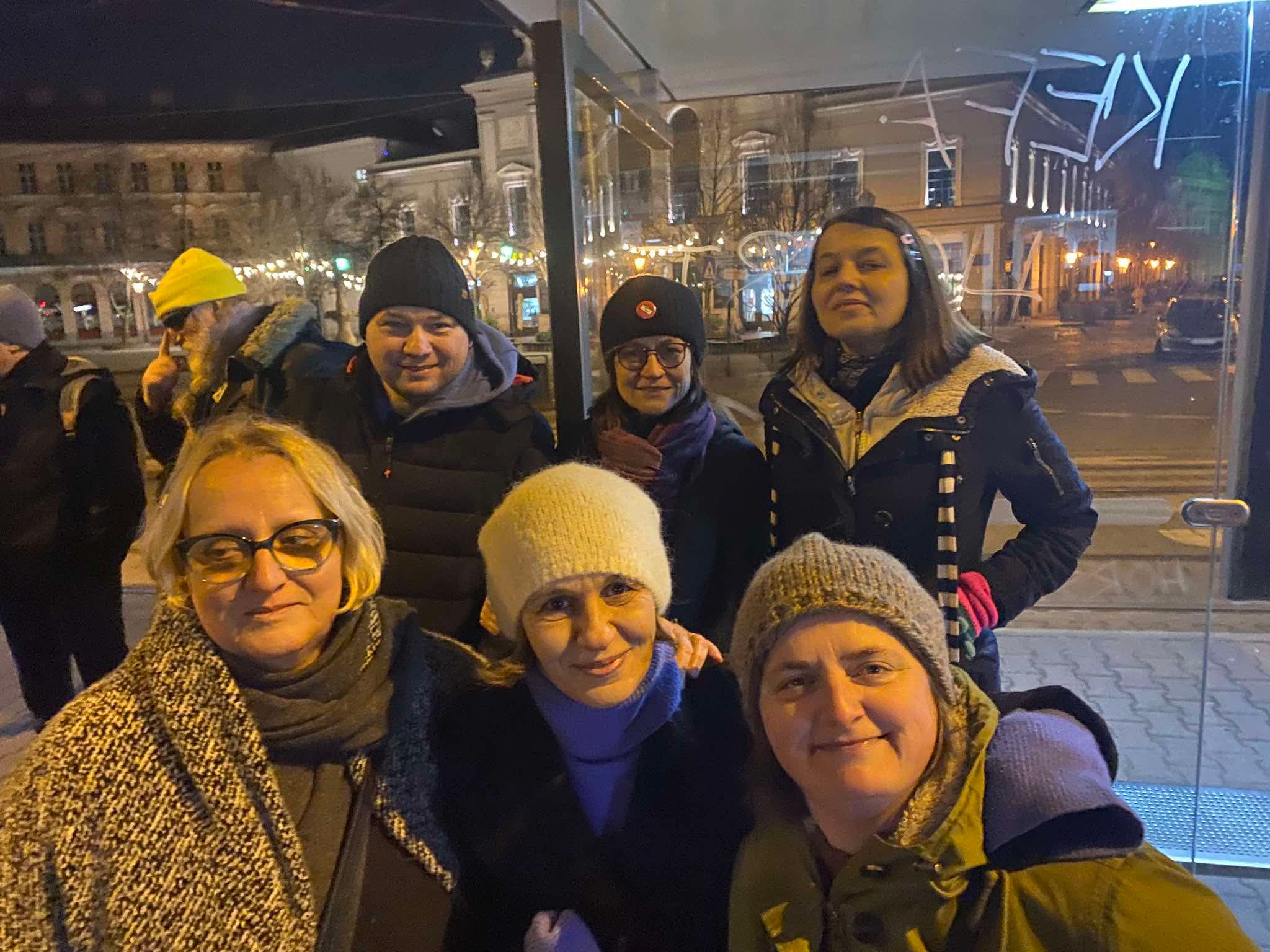 Pillanatfelvételek: Bázis-tagok a Szlovák Irodalmi Központ új vezetése elleni tiltakozáson